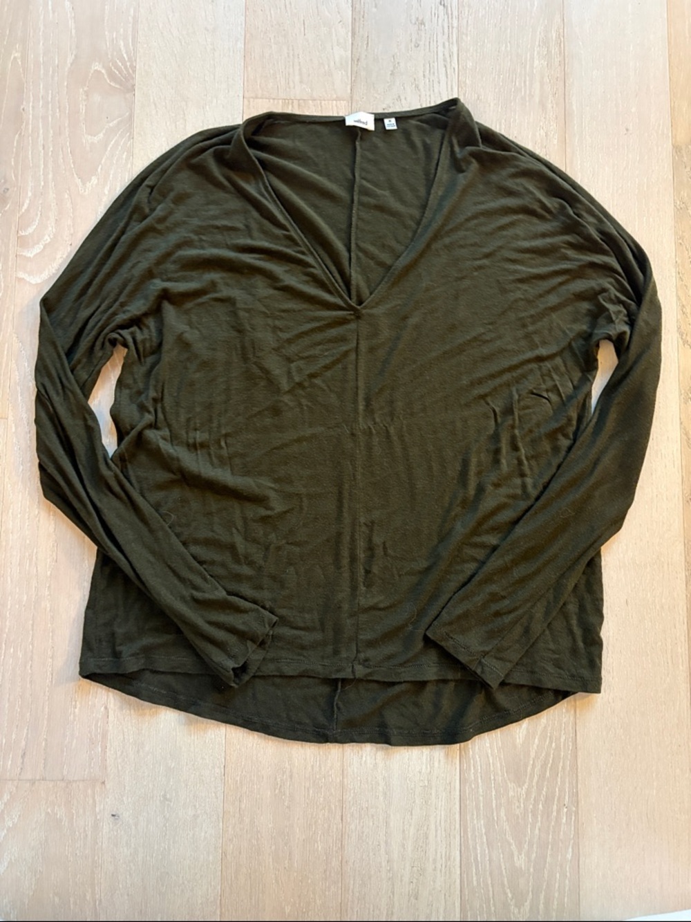 Wilfred Olive Green V-Neck Long Sleeve Top